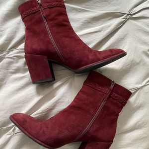 Stuart Weitzman burgundy booties pointed toe suede